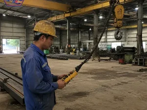 Học vận hành cẩu trục