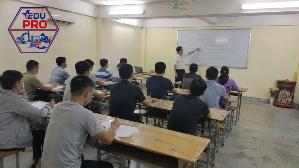Tìm hiểu luật giáo dục nghề nghiệp 2025